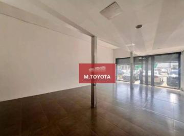Comercial · 150m² · 2 Vagas · Sala Comercial para alugar em Centro de 150.00m² com 2 Garagens