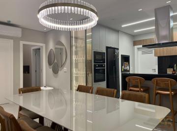 Apartamento · 135m² · 4 Quartos · 3 Vagas · Apartamento para alugar em Centro de 135.00m² com 4 Quartos, 2 Suites e 3 Garagens