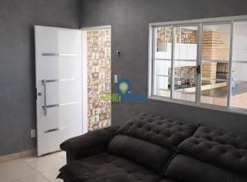 Casa de 3 quartos, Araçatuba · Casa para venda em Conjunto Residencial Toyokazu Kawata de 95.92m² com 3 Quartos e 2 Garagens