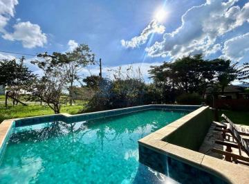 Casa · 370m² · 3 Quartos · 6 Vagas · Casa de Condomínio para alugar em Centro de 370.00m² com 3 Quartos, 3 Suites e 6 Garagens