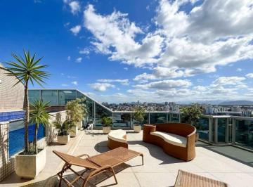 Apartamento de 4 quartos, Macaé · VENDO COBERTURA ESPETACULAR COM 4 QUARTOS DE FRENTE PARA O MAR EM MACAÉ