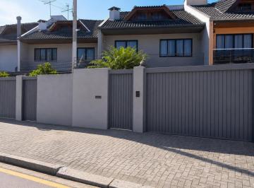 Casa de 3 quartos, Curitiba · Sobrado Triplex com Excelente Acabamento no bairro Agua verde