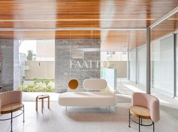 1 · Apartamento com 131 m², 2 suítes e 2 vagas de garagem, à venda no bairro Mercês.