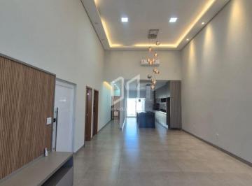 Casa · 140m² · 3 Quartos · 4 Vagas · Casa de Condomínio para alugar em Parque Laranjeiras de 140.00m² com 3 Quartos, 2 Suites e 4 Garagen