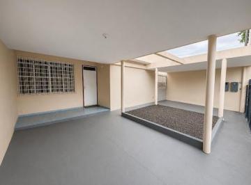Casa · 158m² · 3 Quartos · 2 Vagas · Casa para alugar em Cidade Luiza de 158.00m² com 3 Quartos e 2 Garagens