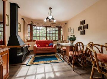 Casa · 97m² · 2 Vagas · CASA PARA AIRBNB PERTO DO LAGO NEGRO À VENDA