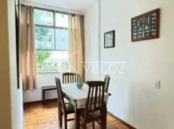 Apartamento · 72m² · 2 Quartos · Apartamento : / Residencial / Laranjeiras