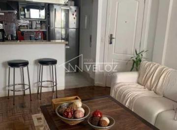Apartamento · 66m² · 2 Quartos · Charmoso apartamento em rua visada no Leblon - Todo reformado!