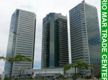 Comercial · 322m² · 8 Vagas · Sala Comercial de Alto Padrão no Empresarial Rio Mar Trade Center - Venda ou Locação no Pina, Recife