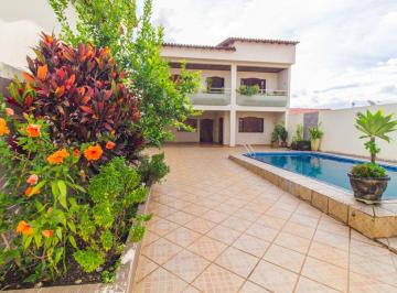 Casa de 4 quartos, Brasília · VENDO CASA QND 32 TAGUATINGA - PROXIMO A PRAÇA DO BICALHO