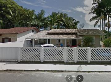Casa de 2 quartos, Itapema · Oportunidade em Itapema! Casa com 123m² em Amplo Terreno 300m²