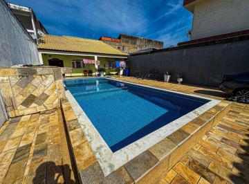 Casa de 3 quartos, Itanhaém · Casa no Corumbá Itanhaém com Piscina 3 Dormitórios e 7 Vagas Financia