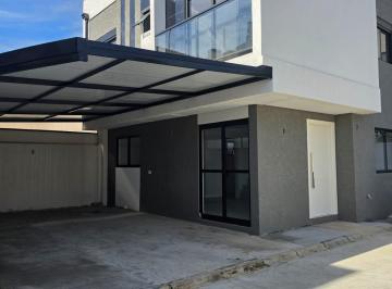 Casa de 3 quartos, Curitiba · Sobrado 3 Quartos Portão