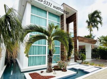 Casa de 5 quartos, Feira de Santana · Leo vende, casa bairro Sim, 5 suítes, piscina, goumert