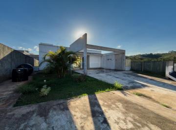 Casa de 2 quartos, Brasília · Casa de 190 m² com 2 quartos no Jardim Botânico e 663m² de terreno à venda | Escritura