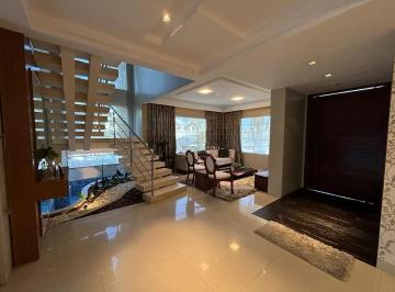 Casa · 343m² · 4 Quartos · 4 Vagas · Vende-se Sobrado no  Alphaville  Araguaia