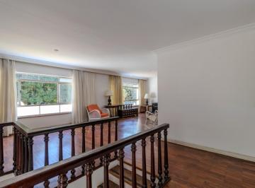 912bf7ff-d081-42c0-989e-6ab302e0a6b3 · Versátil casa para venda em Chácara Monte Alegre com 4 quartos, sendo 1 suíte, 261m²