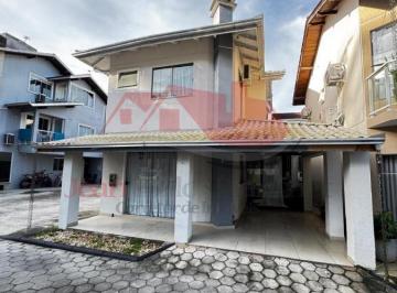 13768_1782156468539.jfif · LINDA CASA NO CONDOMÍNIO EM CAMBORIÚ
