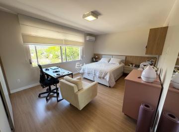Apartamento · 99m² · 2 Quartos · 1 Vaga · Apartamento totalmente reformado de 2 dormitórios no Residencial Florença