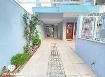 Casa · 90m² · 3 Quartos · 1 Vaga · Excelente Sobrado à Venda em Bombas/Bombinhas