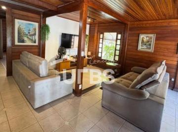 Casa · 243m² · 4 Quartos · 4 Vagas · Sobrado de 243 metros no Portal do Sol I