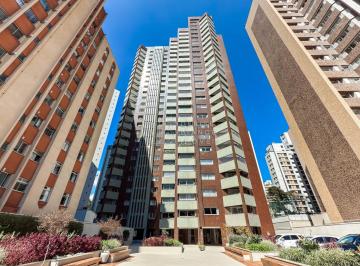 Apartamento de 4 quartos, Curitiba · Apto 441m2, em frente ao clube Curitibano, 4 quart