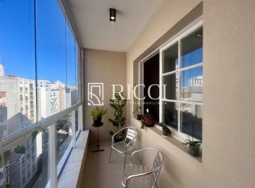 Foto 02 · Apartamento à venda no Gonzaga, Santos-SP: 2 quartos, 1 suíte, 2 salas, 2 banheiros e 100m² de área.