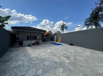 Casa de 4 quartos, Brasília · 4 QUARTOS, SENDO 2 SUÍTES / PISCINA / FINANCIAMENTO E FGTS