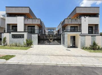 Casa de 3 quartos, Curitiba · Casas em condomínio de alto padrão com 3 suítes no Seminário