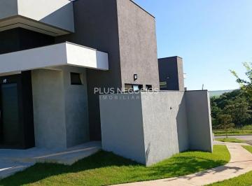 whatsapp-image-2026-06-17-at-18-29-17-11781793949880.jpeg · Casa Térrea 212m² Construção 317m² Terreno 3 Suítes Piscina Área Gourmet Varanda Master 4 Vag