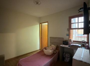 6acda688-e81f-4741-b884-a601f097f8af · Sensacional sobrado para venda em Vila Nivi com 3 quartos, sendo 1 suíte, 100m²