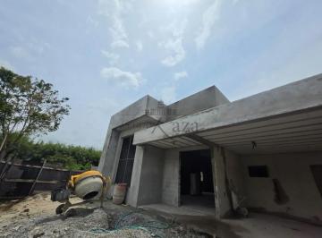 Casa · 450m² · 3 Quartos · 3 Vagas · Oportunidade - Casa em Condomínio - Urbanova - Condomínio Mont Blanc - 3 Dormitórios - 248m².