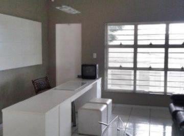Casa · 400m² · 2 Quartos · Casa