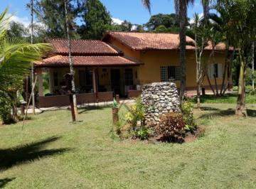 Rural · 180m² · 3 Quartos · 2 Vagas · Chácara - Recanto dos Periquitos - 12.800m² - 3 Dormitórios - Aceita Permuta.