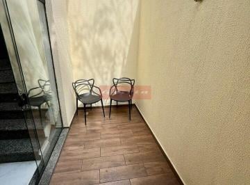 Apartamento · 35m² · 1 Quarto · Lindo loft para locação com armarios e cama, na Regiao da Vila Santa Catarina.