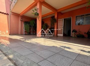 Casa · 240m² · 5 Quartos · 3 Vagas · Casa com 5 quartos, 2 suítes, em lote de 464 m², próximo a PUC de Betim