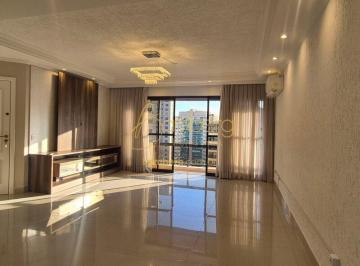 Apartamento · 176m² · 4 Quartos · 3 Vagas · Super bem localizado - 4 quartos 2 suítes 3 vagas. Região do Portal do Morumbi
