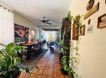 Apartamento · 114m² · 2 Quartos · Apartamento no Bom Retiro com 2 quartos, sala, cozinha, área e dependência de  empregada.