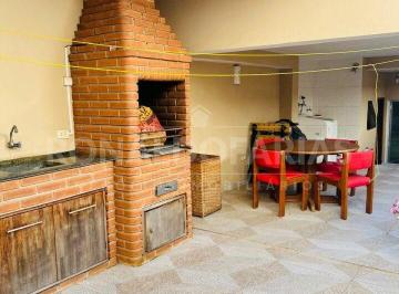 Casa · 160m² · 3 Quartos · 2 Vagas · Sobrado a Venda em Veleiros