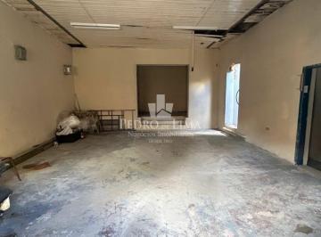 Casa · 200m² · 1 Quarto · 1 Vaga · Sobrado Frontal na Penha