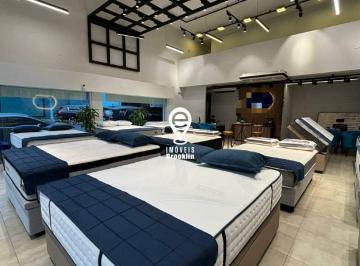 Comercial · 264m² · 3 Vagas · Loja para alugar em Moema, vão livre, copa, 2 salas, 264 m².
