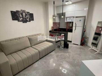 Apartamento · 31m² · 1 Quarto · 1 Vaga · Localização privilegiada, fácil acesso a uma variedade de restaurantes, lojas de luxo.
