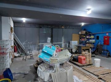 Comercial · 195m² · Excelente Oportunidade Comercial: Loja Térrea em Taguatinga!