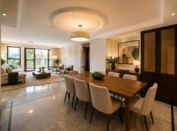 Apartamento · 206m² · 4 Quartos · 2 Vagas · APARTAMENTO VAZADO, 4 QUARTOS (2 SUÍTES) E 2 VAGAS À VENDA NA SQN 311 — UMA OPORTUNIDADE EXCLUSIVA N