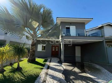Casa · 298m² · 3 Quartos · 2 Vagas · Excelente sobrado á venda, três suítes, varanda gourmet com jacuzzi no Residencial Country Club em I