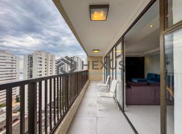 Foto · Apartamento reformado com varanda vista mar a 300m da praia nas Pitangueiras, Gu