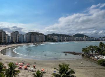 Foto · Apartamento reformado frente mar com varanda vista mar e lazer no Jardim Astúria