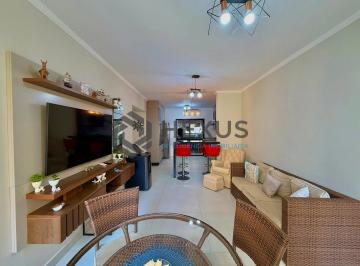 Foto · Apartamento reformado com varanda e lazer a 100m da praia nas Pitangueiras, Guar