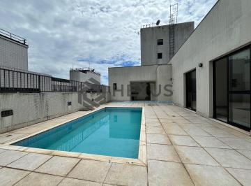 Foto · Cobertura com piscina e varanda gourmet a uma quadra da Praia das Pitangueiras,