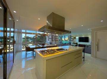 Foto · Apartamento reformado frente mar com varanda vista mar e lazer nas Pitangueiras,
